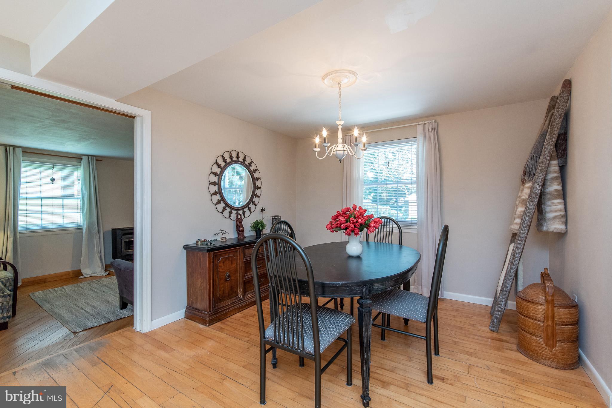 2112 Creek Road Baltimore, MD 21219 - Photo 8 of 30 Dining Room