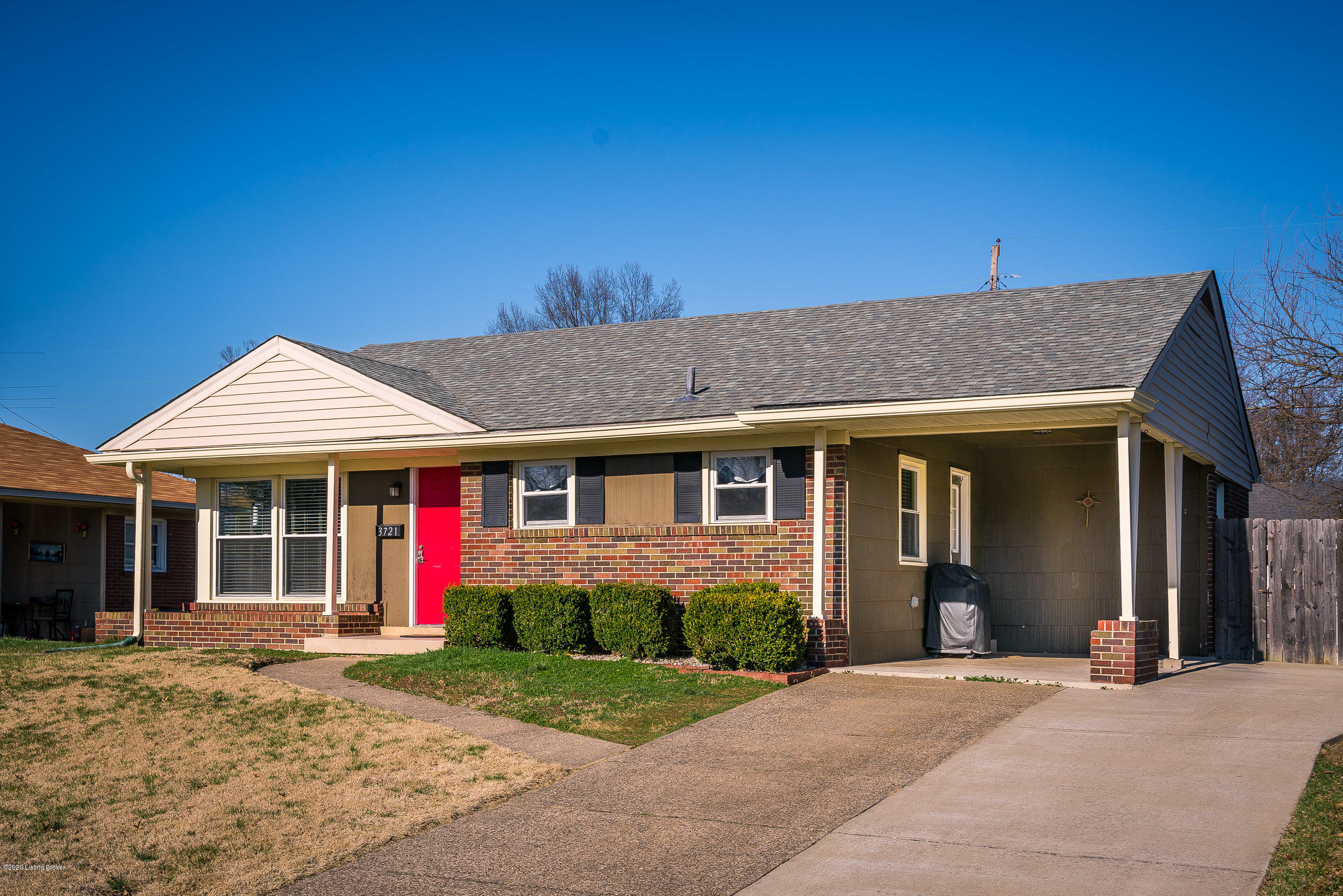 3721 Rouge Way Louisville, KY 40218 - Photo 1 of 34 Front of home
