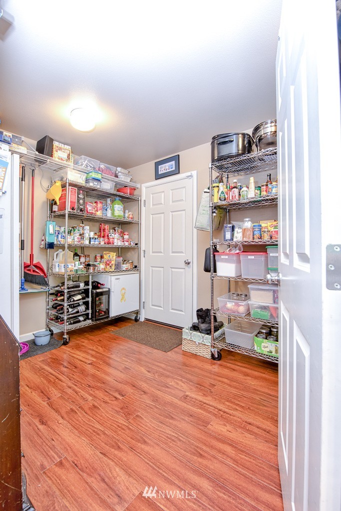 14515 Southeast 154th Street Renton, WA 98058 - Photo 8 of 25 Gallery Image 8