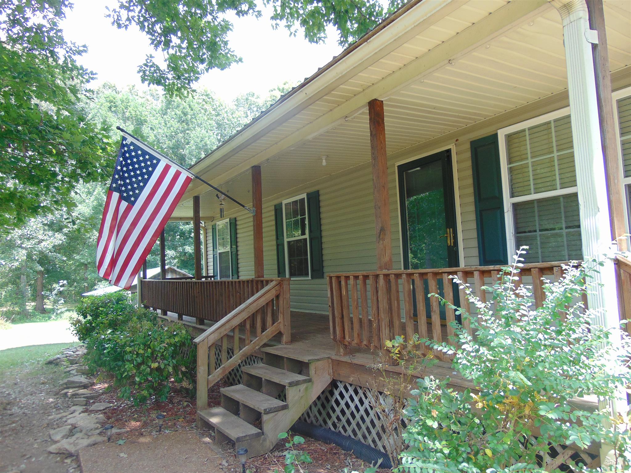 3996 Buffalo Road Summertown, TN 38483 - Photo 1 of 10 Gallery Image 1