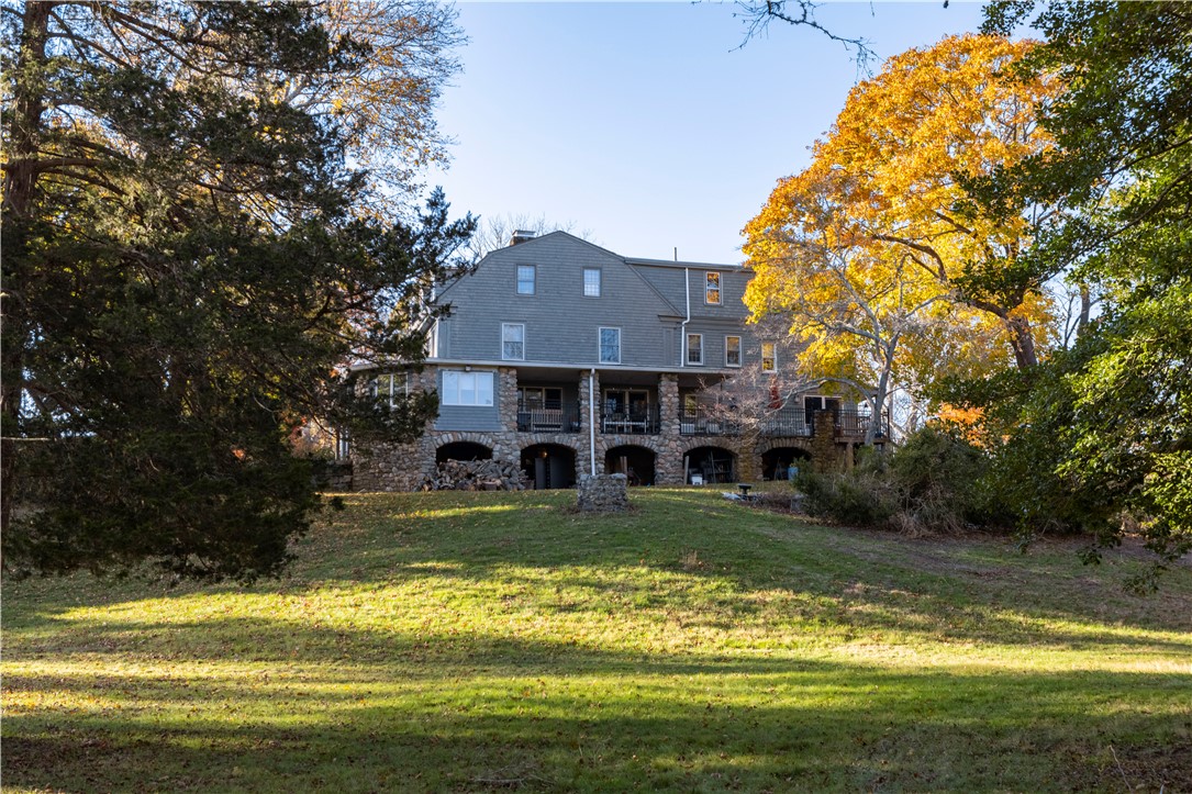 48 Collins Road Stonington, CT 06378 - Photo 3 of 20
