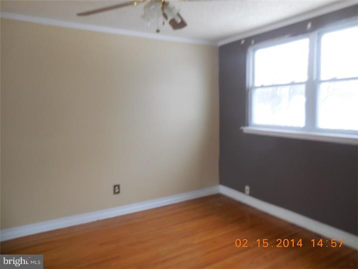 1122 Bloomdale Road Philadelphia, PA 19115 - Photo 2 of 25