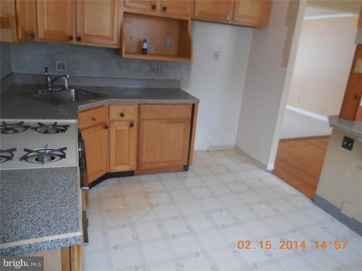 1122 Bloomdale Road Philadelphia, PA 19115 - Photo 4 of 25