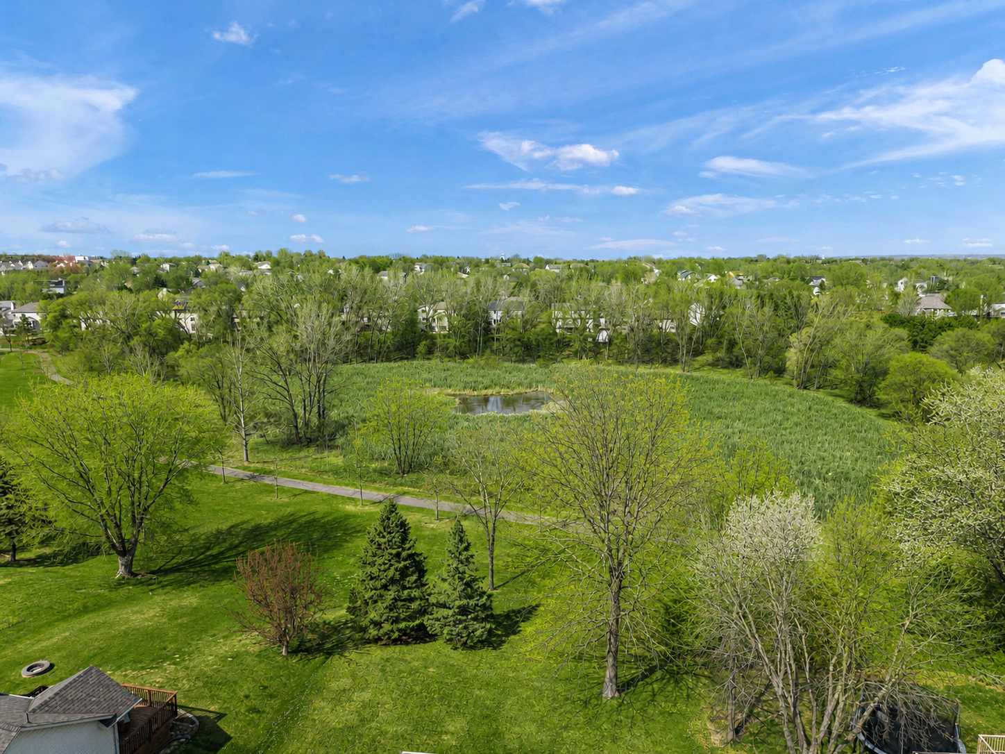 8906 Sequoia Road St. Paul, MN 55125 - Photo 4 of 39