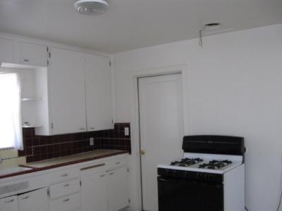 237 West Olson Avenue Reedley, CA 93654 - Photo 8 of 10 Gallery Image 8