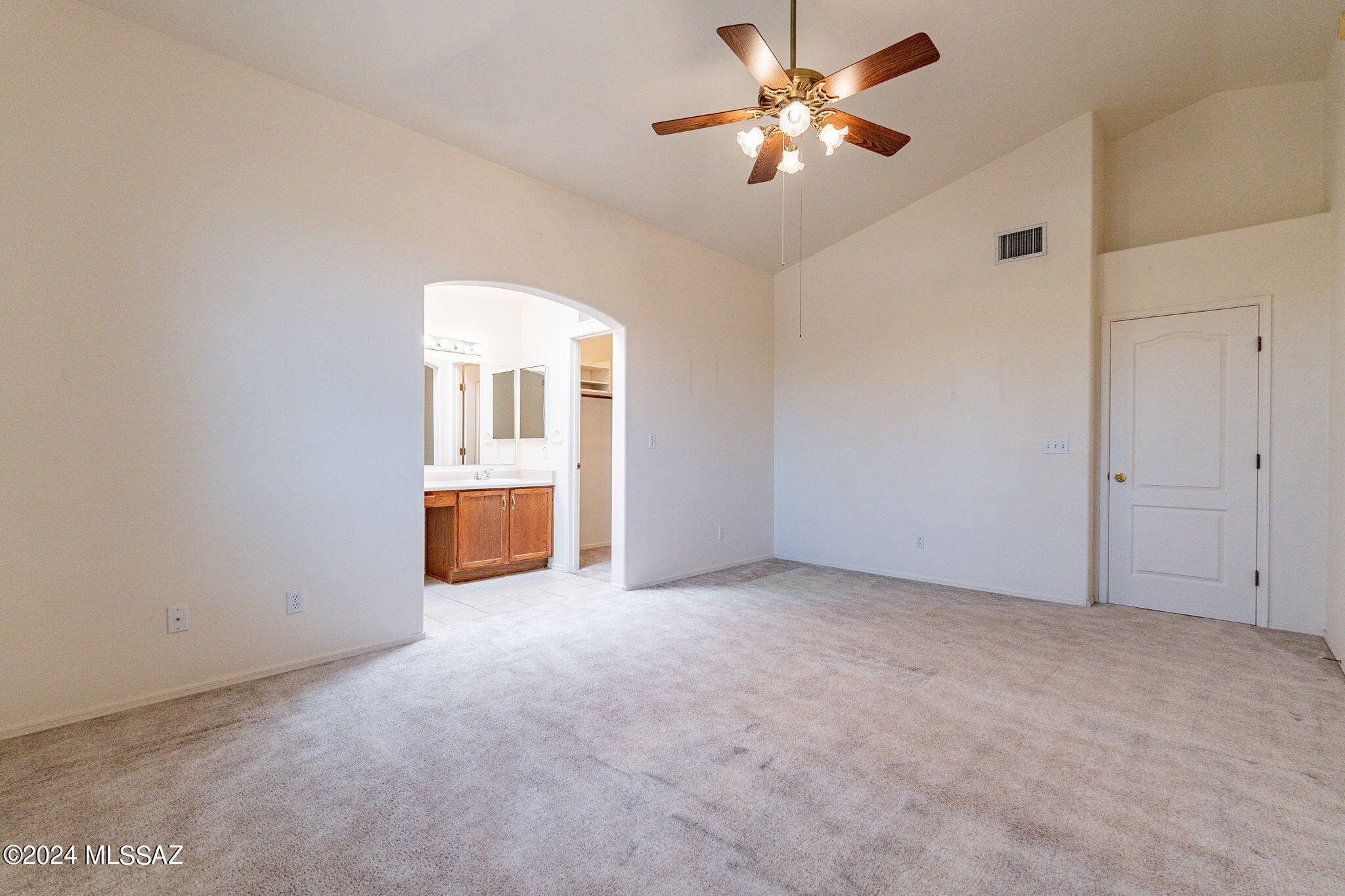 4267 West Bunk House Road Tucson, AZ 85741 - Photo 13 of 26 Gallery Image 13