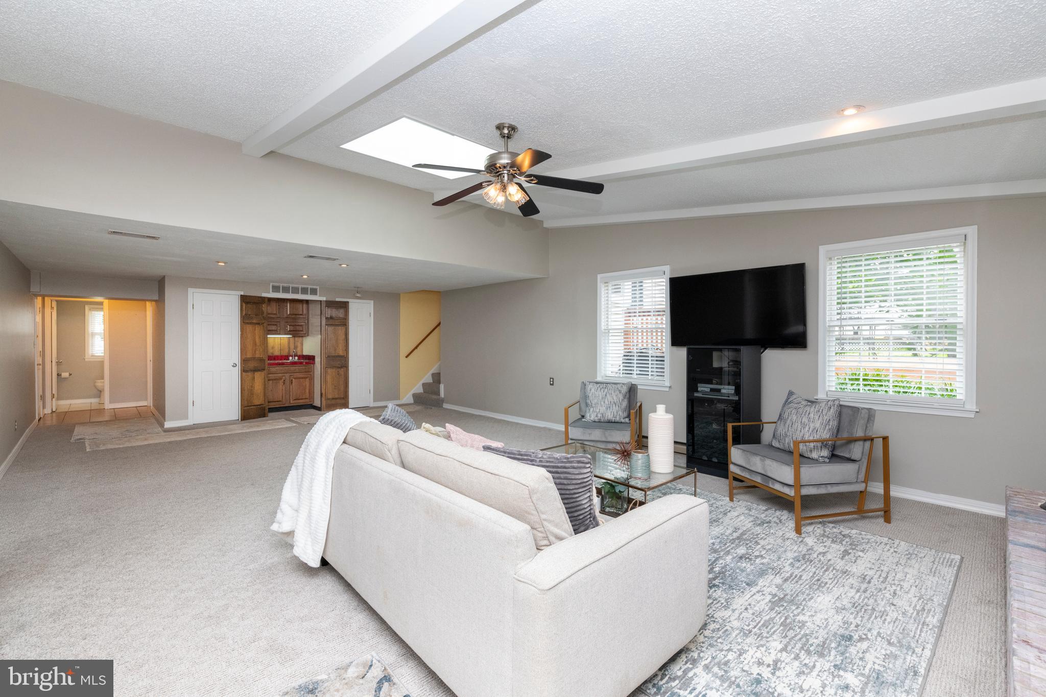 8403 Ellison Road Lutherville-Timonium, MD 21093 - Photo 33 of 52 Spacious family Room!