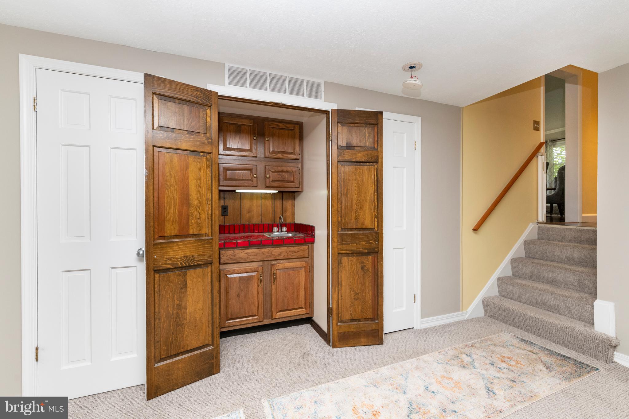 8403 Ellison Road Lutherville-Timonium, MD 21093 - Photo 36 of 52 Look! A Wet Bar!