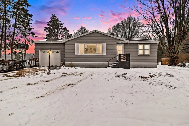 $197,500 | 8473 West 1 Mile Road, Hesperia, MI 49421