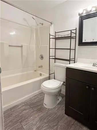 $1,200 | 2000 McMinn Street, Unit 1, Aliquippa, PA 15001