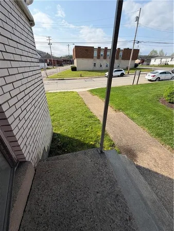 $1,200 | 2000 McMinn Street, Unit 1, Aliquippa, PA 15001