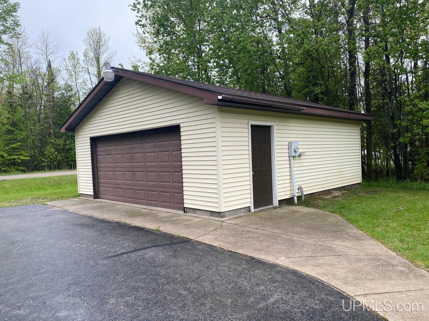 N9235 Strawe Road Curtis, MI 49820 - Photo 8 of 8 Gallery Image 8
