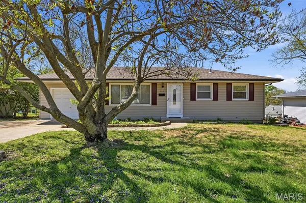 $200,000 | 130 St Antoine Street, Florissant, MO 63031