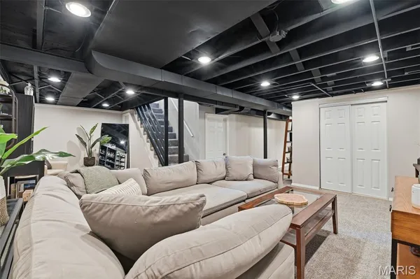 $200,000 | 130 St Antoine Street, Florissant, MO 63031