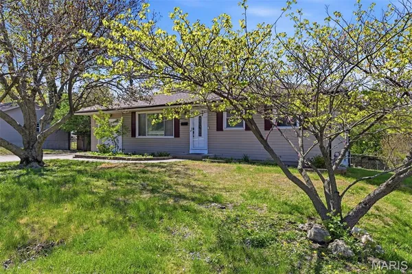 $200,000 | 130 St Antoine Street, Florissant, MO 63031