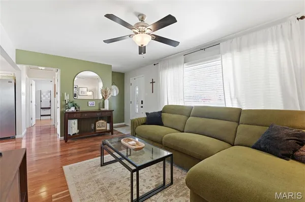 $200,000 | 130 St Antoine Street, Florissant, MO 63031