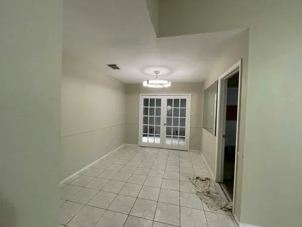 $1,350 | 12520 Manor Court, Houston, TX 77072