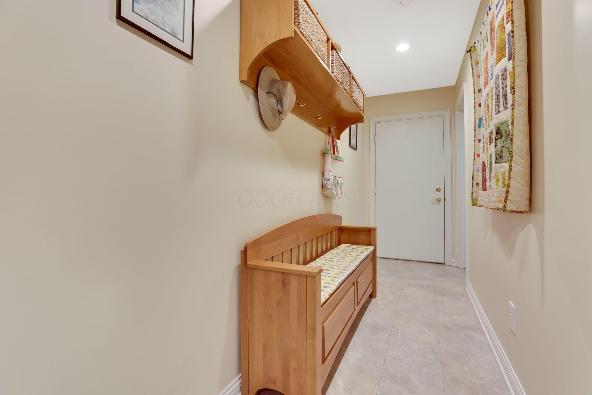4609 Refugee Road Baltimore, OH 43105 - Photo 59 of 94 Mudroom