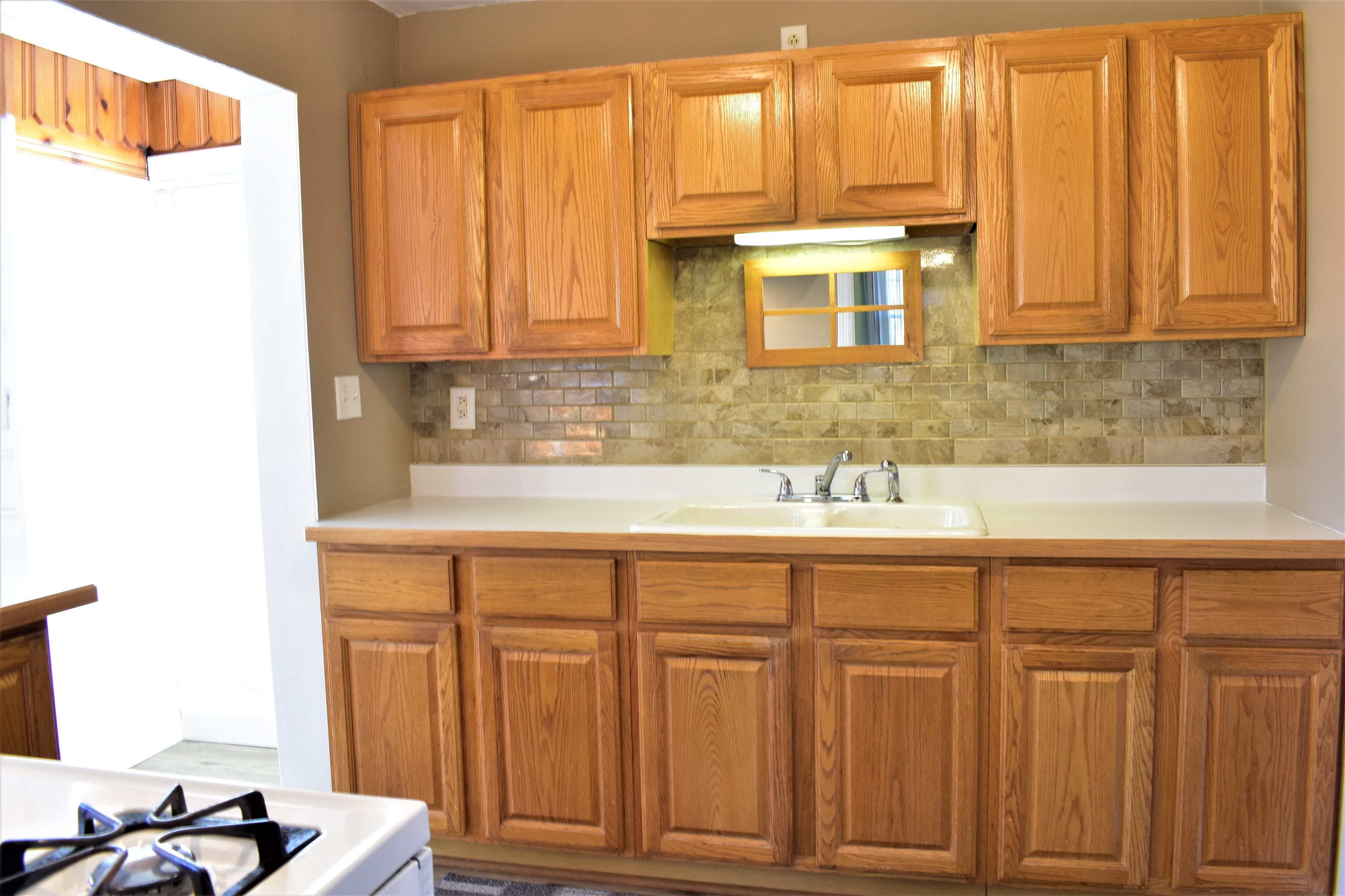 1812 Halsted Road Rockford, IL 61103 - Photo 12 of 40 Gallery Image 12