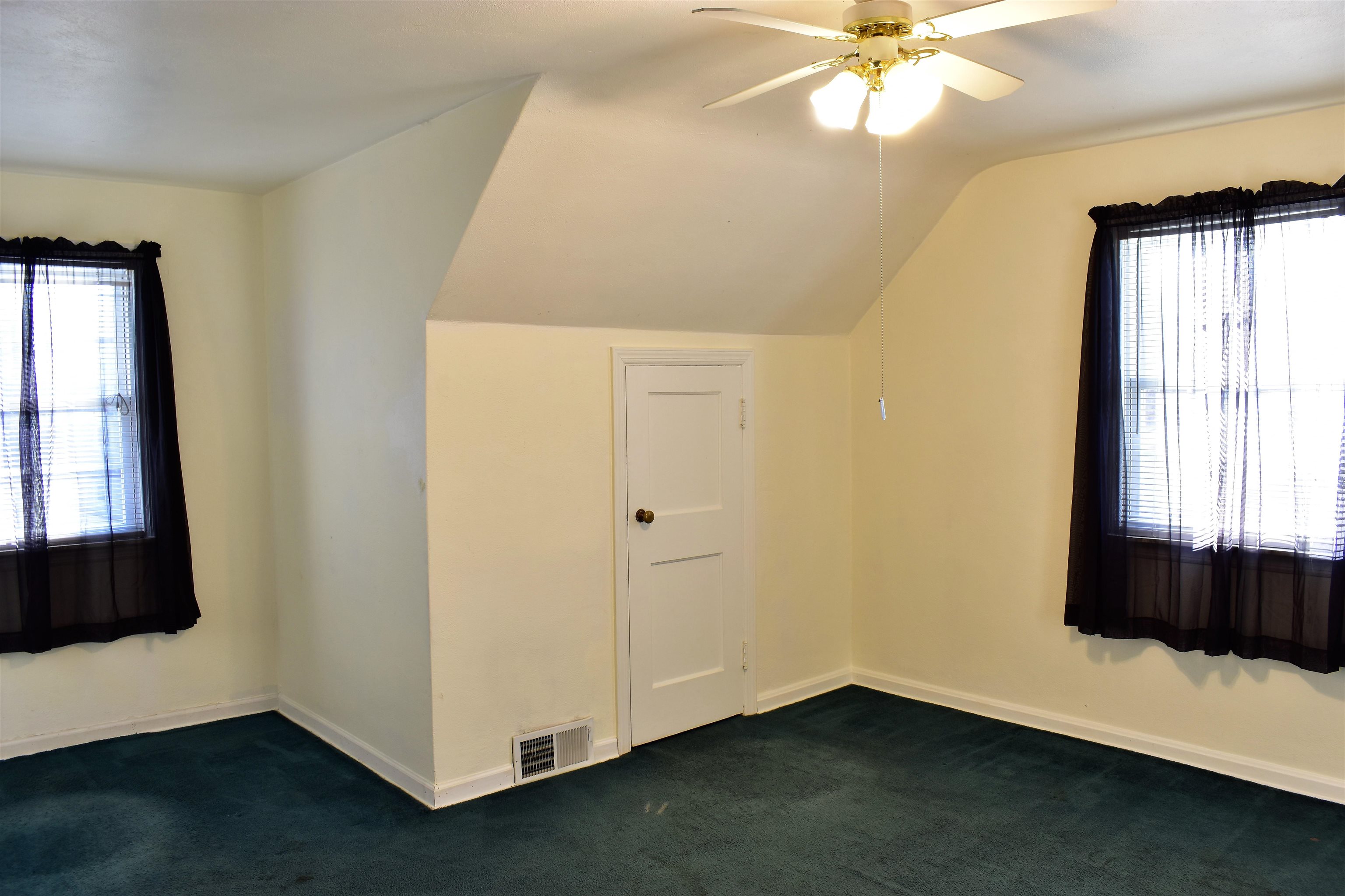 1812 Halsted Road Rockford, IL 61103 - Photo 24 of 40 Gallery Image 24