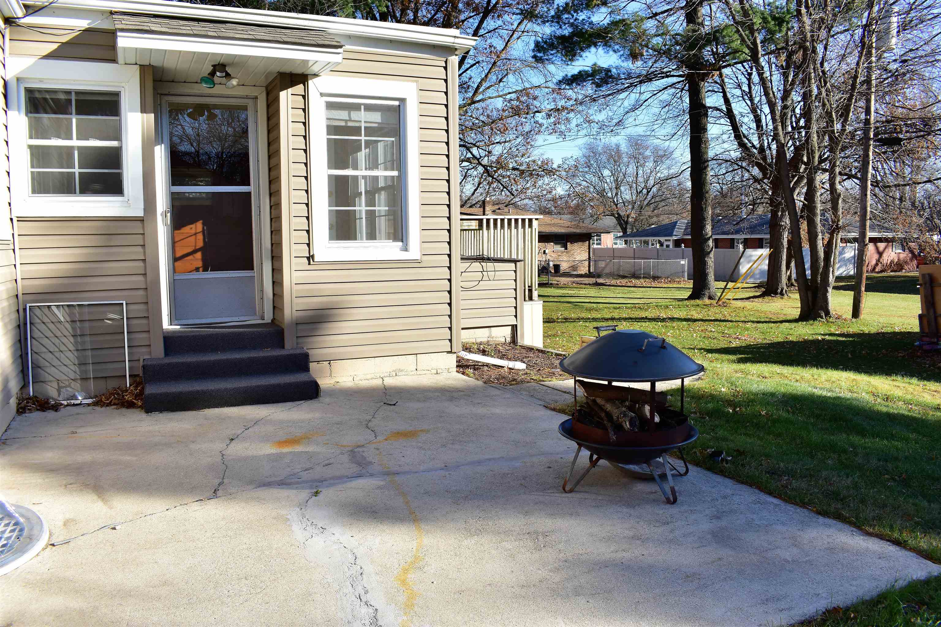 1812 Halsted Road Rockford, IL 61103 - Photo 37 of 40 Gallery Image 37
