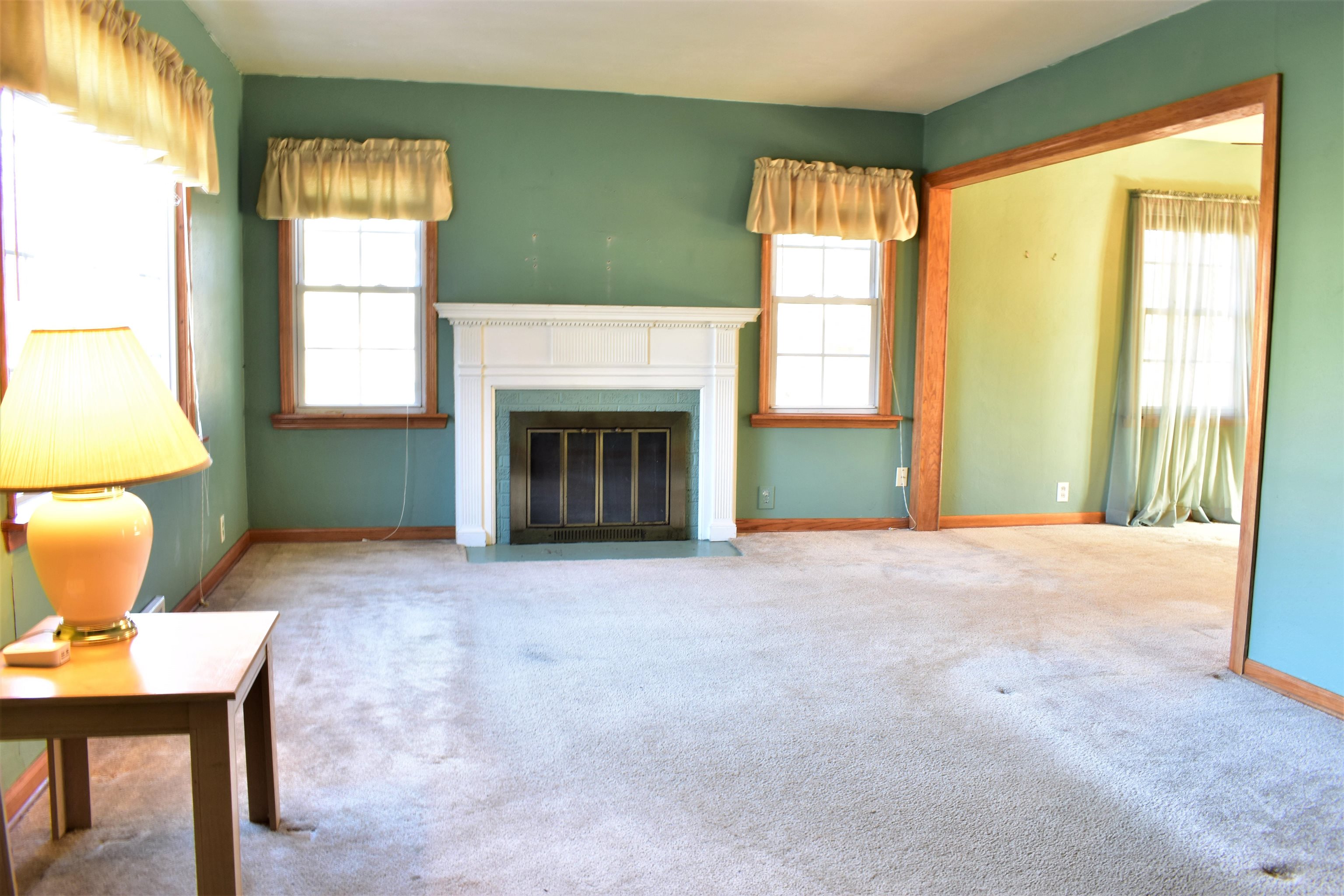 1812 Halsted Road Rockford, IL 61103 - Photo 4 of 40 Gallery Image 4