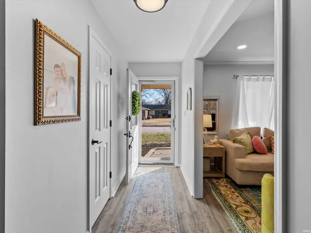 $320,000 | 4248 North Congress Avenue, Evansville, IN 47711