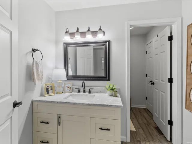 $320,000 | 4248 North Congress Avenue, Evansville, IN 47711