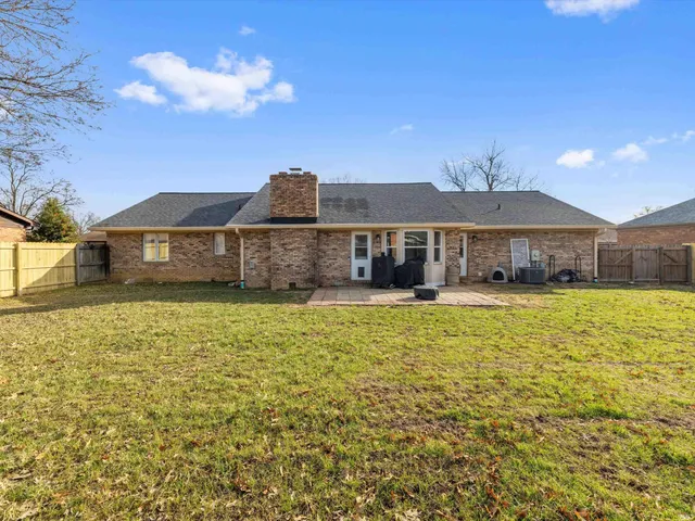 $320,000 | 4248 North Congress Avenue, Evansville, IN 47711