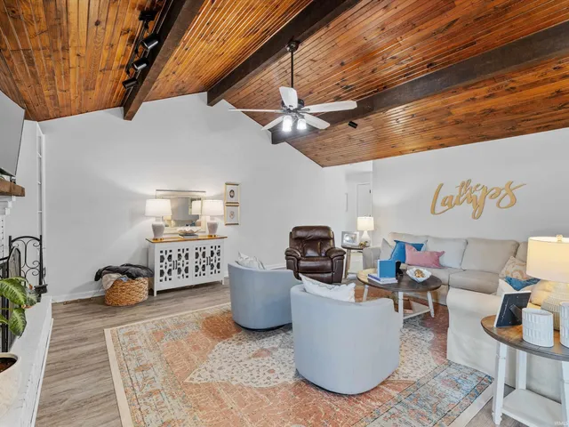 $320,000 | 4248 North Congress Avenue, Evansville, IN 47711