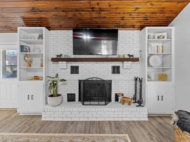 $320,000 | 4248 North Congress Avenue, Evansville, IN 47711