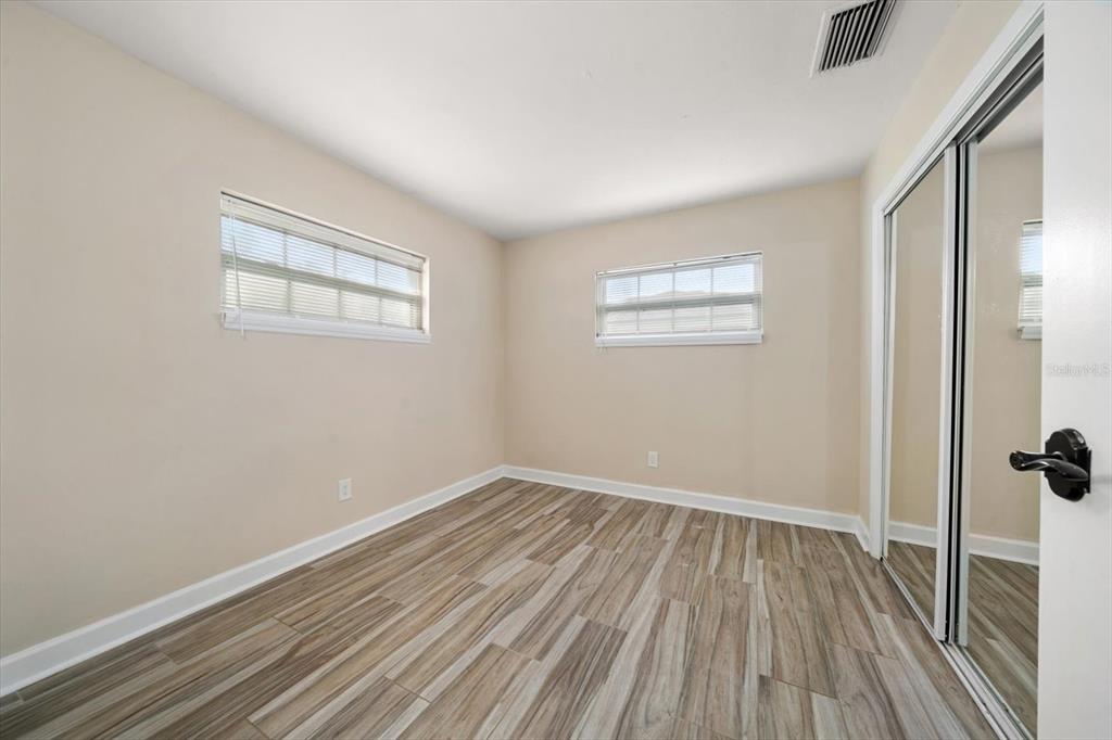 11 Jeff Road Largo, FL 33774 - Photo 18 of 44