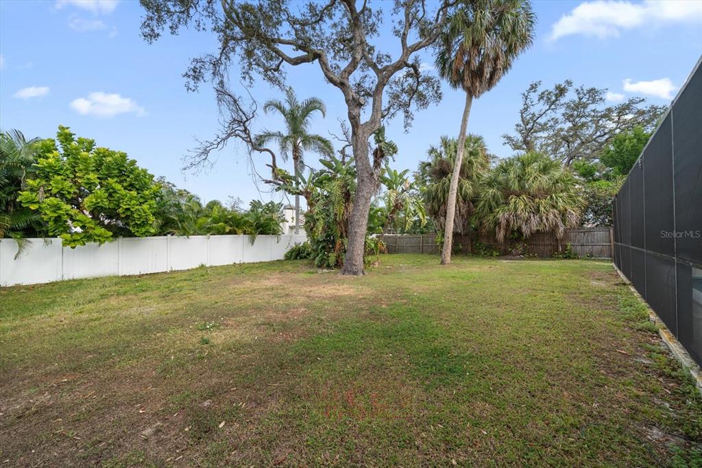 11 Jeff Road Largo, FL 33774 - Photo 33 of 44