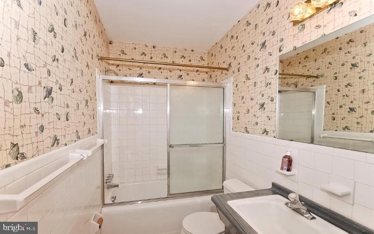 7306 Riverdale Road Lanham, MD 20706 - Photo 10 of 11 Hall Bathroom