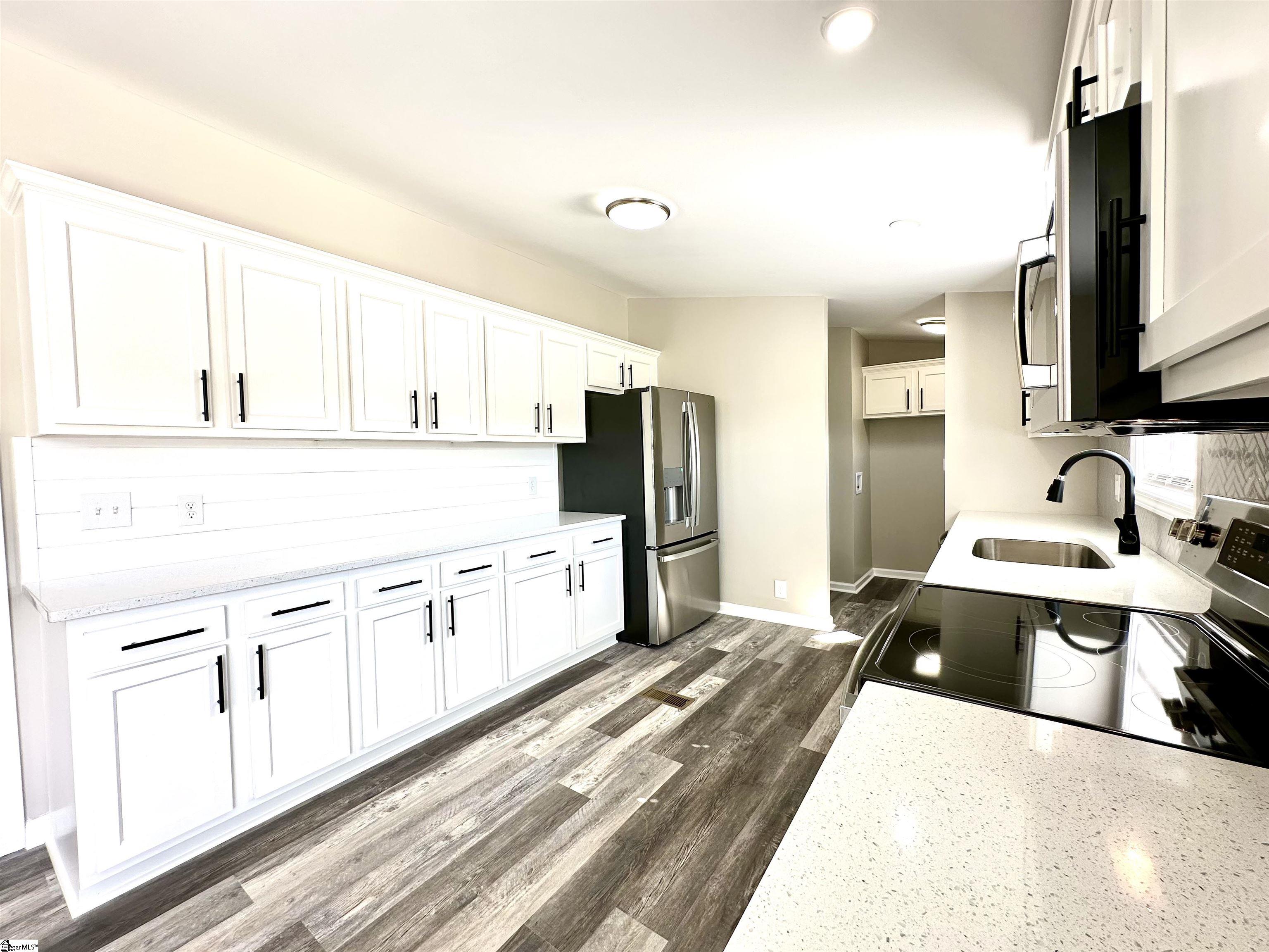 429 Rudd Road Piedmont, SC 29673 - Photo 4 of 28 Gallery Image 4