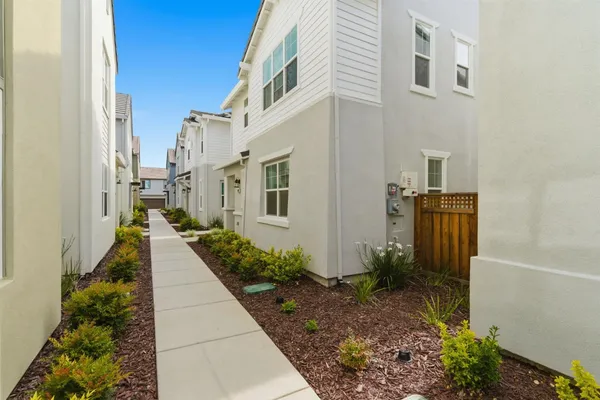 $528,000 | 17373 Atwater Drive, Lathrop, CA 95330