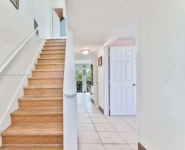 $3,600 | 202 West Canal Drive, Key Largo, FL 33037