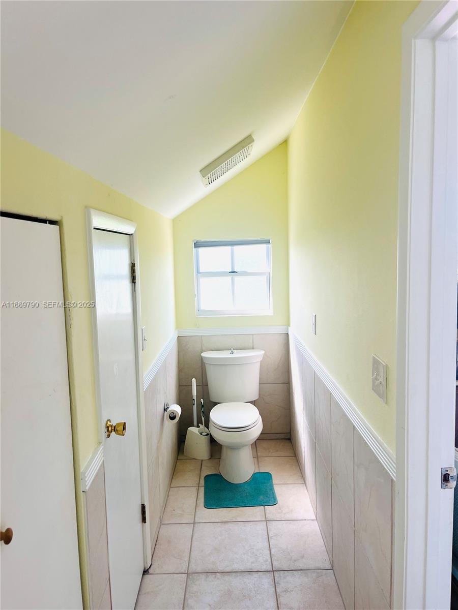 202 West Canal Drive Key Largo, FL 33037 - Photo 18 of 29