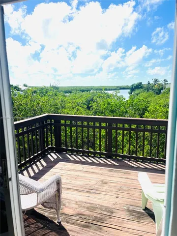 $3,600 | 202 West Canal Drive, Key Largo, FL 33037