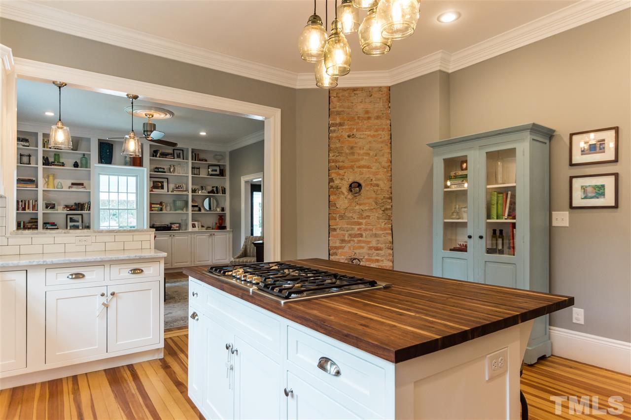 1605 Pineview Street Raleigh, NC 27608 - Photo 4 of 25