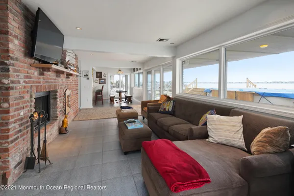 $6,000 | 218 Cartagena Drive, Brick, NJ 08723