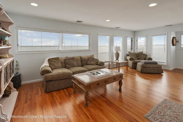 $6,000 | 218 Cartagena Drive, Brick, NJ 08723
