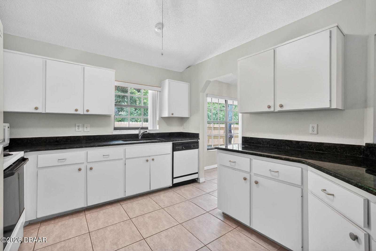 191 Roberts Road Edgewater, FL 32141 - Photo 12 of 56 18_dsc07396