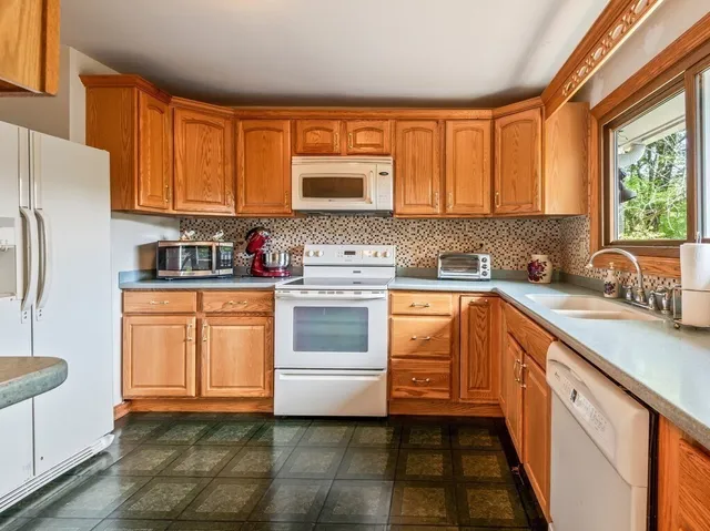 $525,000 | 30 Russell Hill Road, Ashburnham, MA 01430