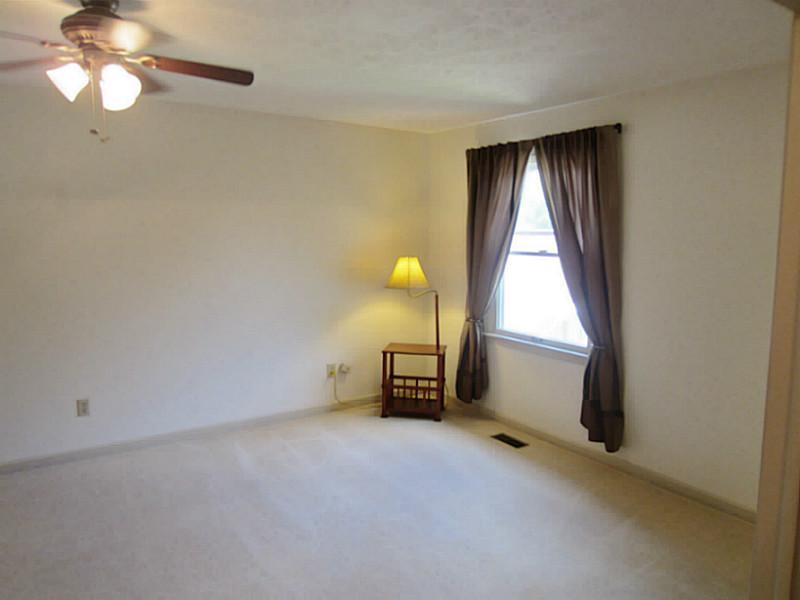7452 Sylvan Ridge Road Indianapolis, IN 46240 - Photo 15 of 24 Gallery Image 15