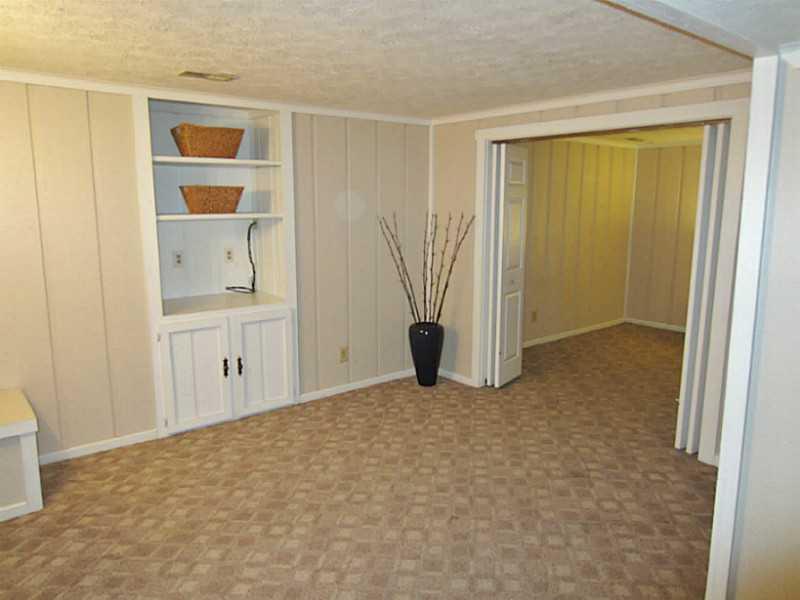 7452 Sylvan Ridge Road Indianapolis, IN 46240 - Photo 19 of 24 Gallery Image 19