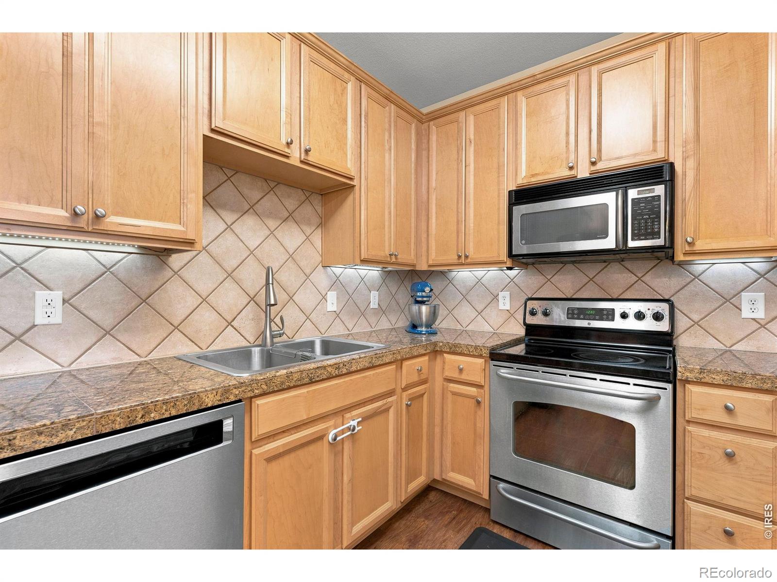 2133 Krisron Road, Unit E101 Fort Collins, CO 80525 - Photo 10 of 30 Gallery Image 10