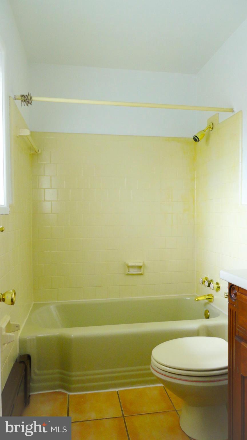 1101 Broadview Road Fort Washington, MD 20744 - Photo 19 of 30 MASTER BATHROOM