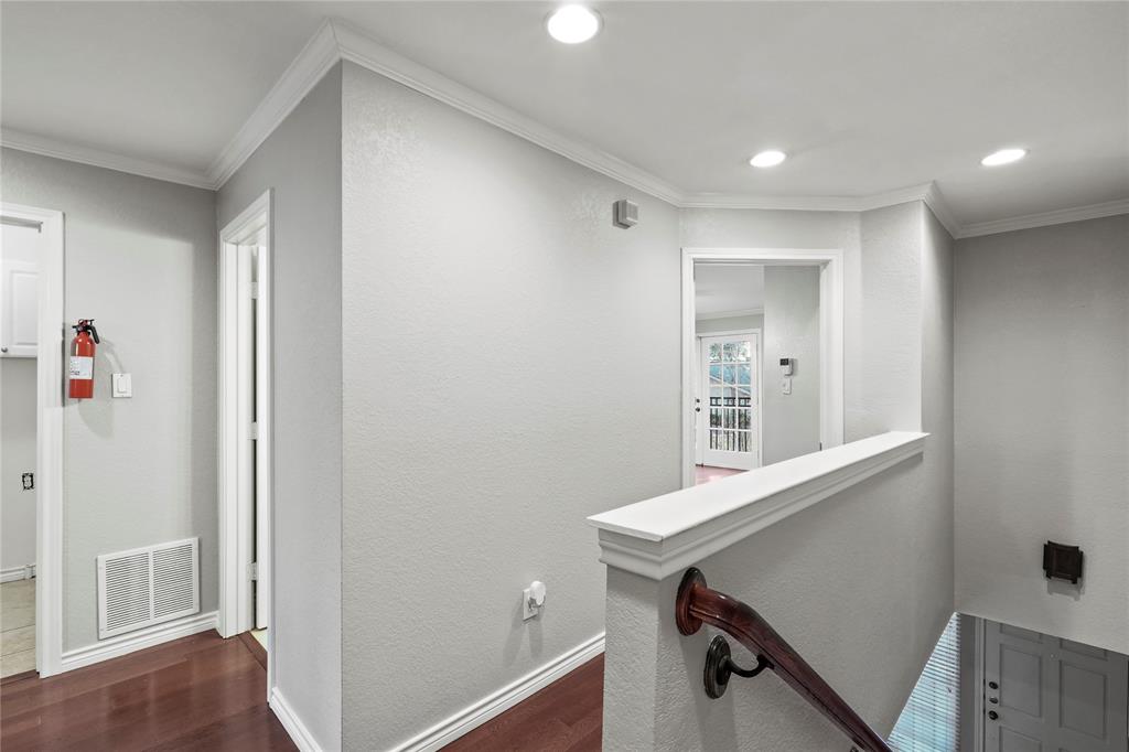 9440 Timberleaf Drive Dallas, TX 75243 - Photo 12 of 27