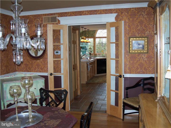 79 Home Road Hatboro, PA 19040 - Photo 5 of 25 Dining Room